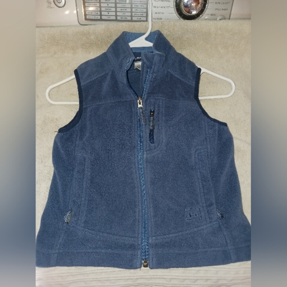 REI kids fleece vest size 7